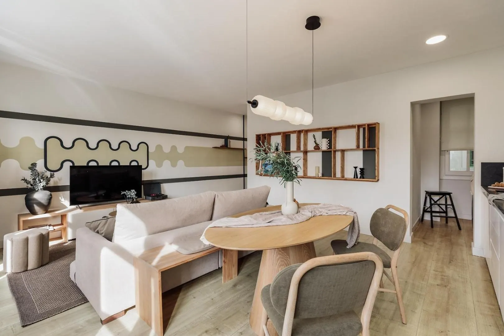 Mescit - 2 Bedrooms And Balcony In Eixample Dreta Barselona