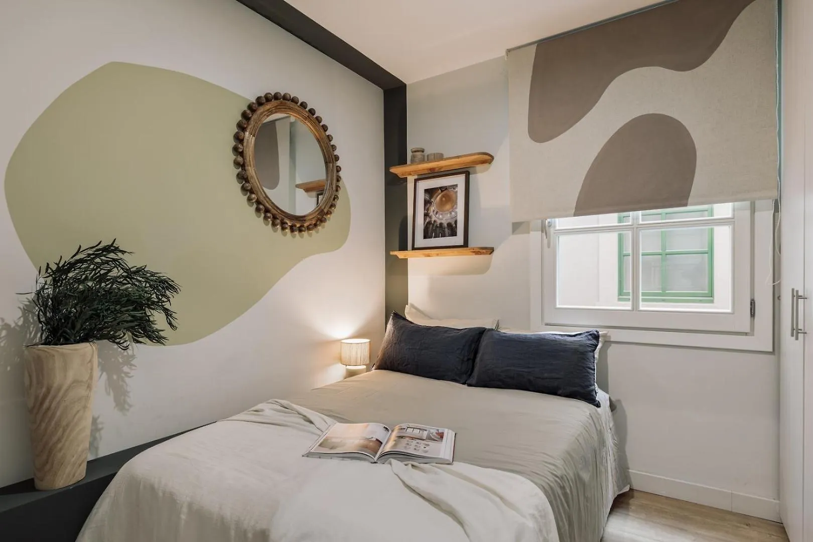 Daire Mescit - 2 Bedrooms And Balcony In Eixample Dreta Barselona
