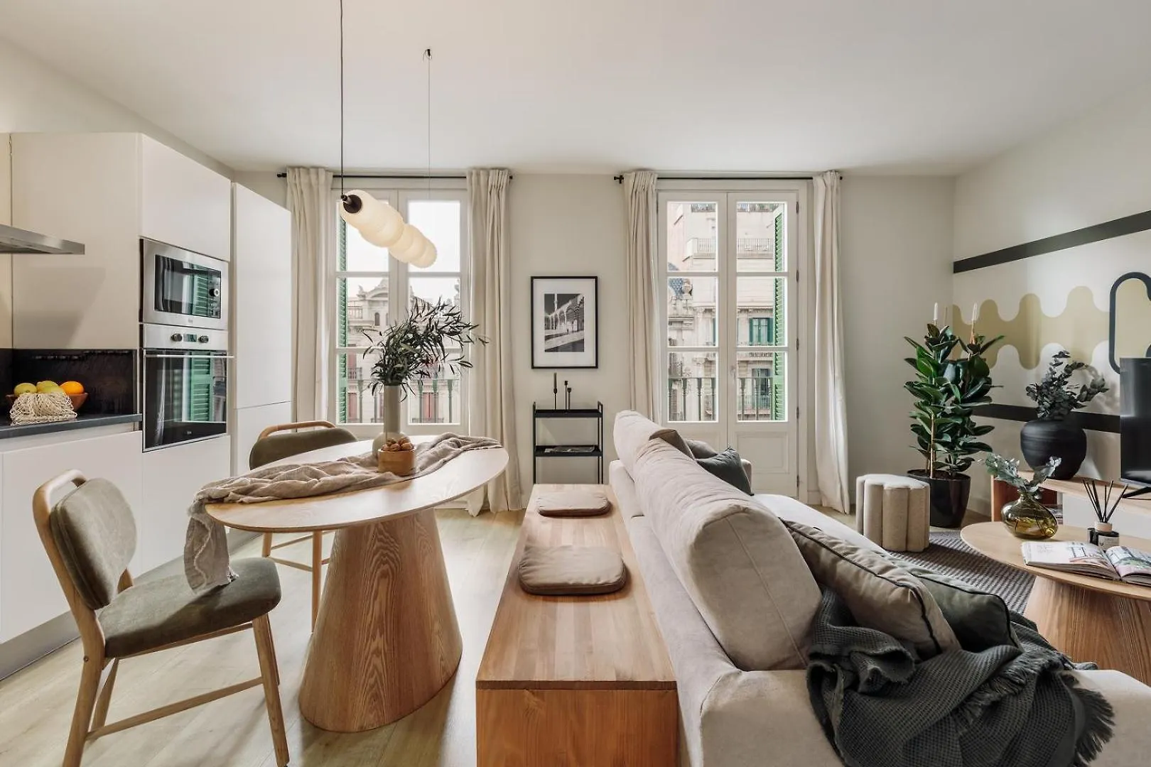 Mescit - 2 Bedrooms And Balcony In Eixample Dreta Barselona 0*,
